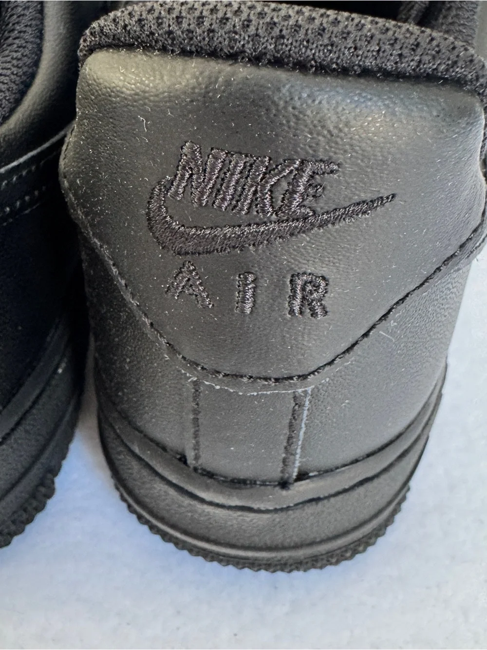 NWB Nike Air Force 1 '07 Low 'Triple Black' [DD8959-001] Women's Size 6